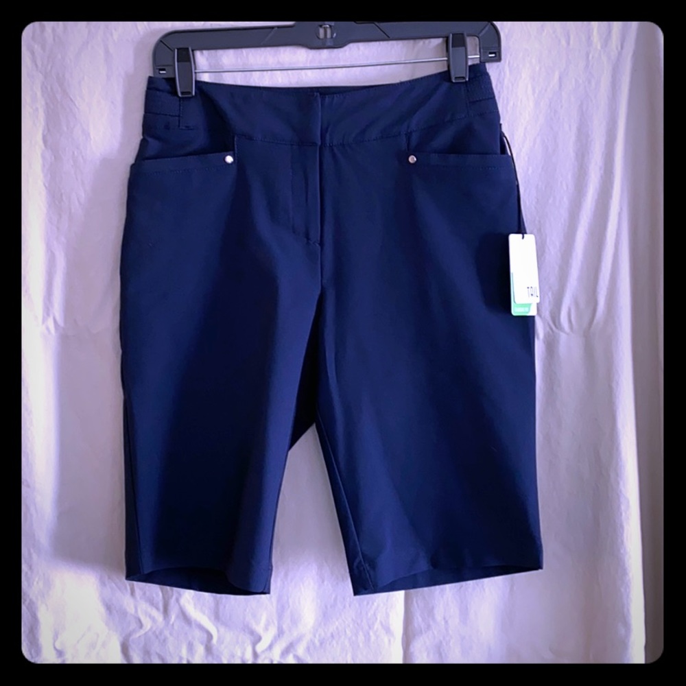 Tail golf shorts